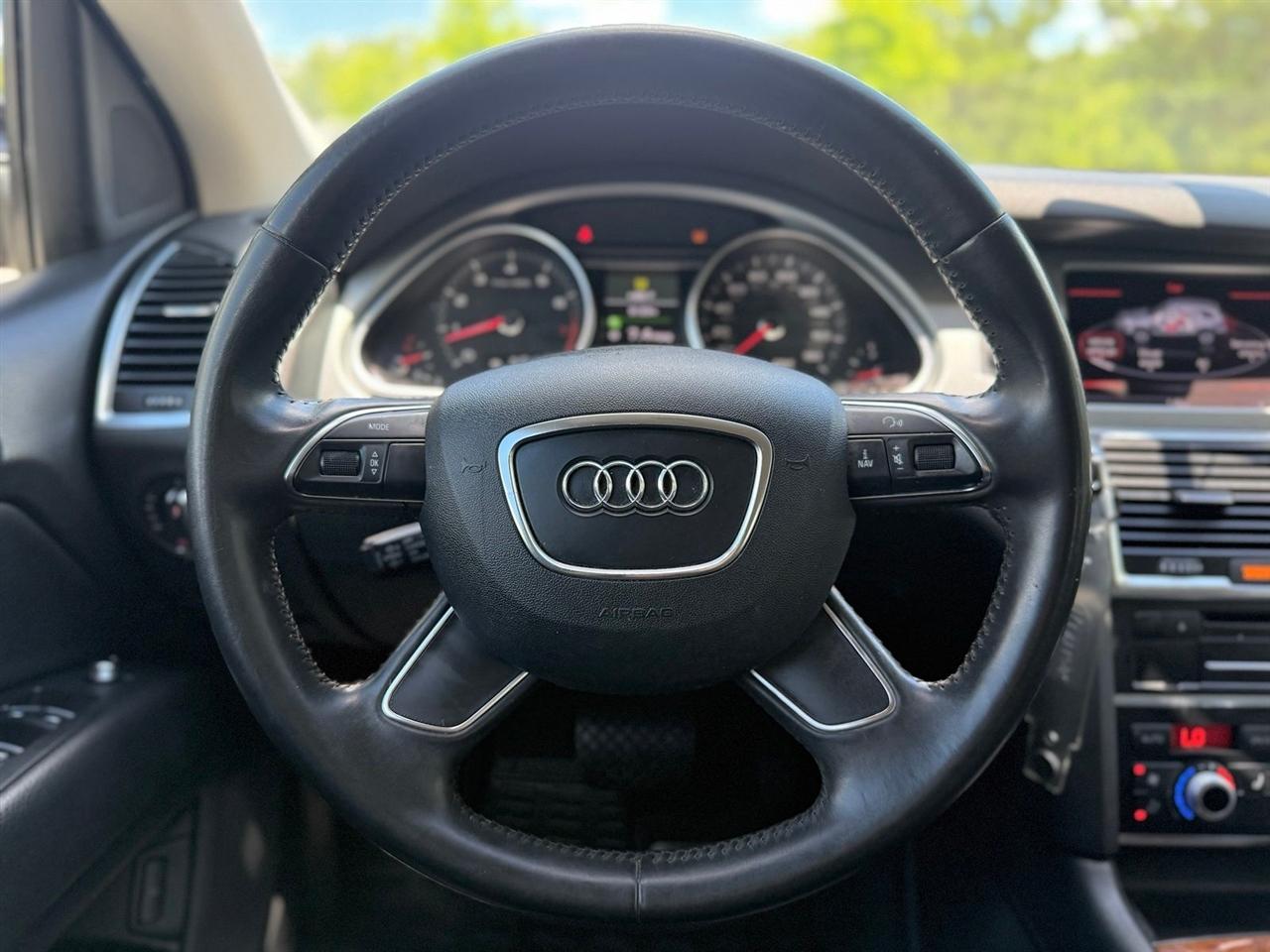 Audi Q7  2013