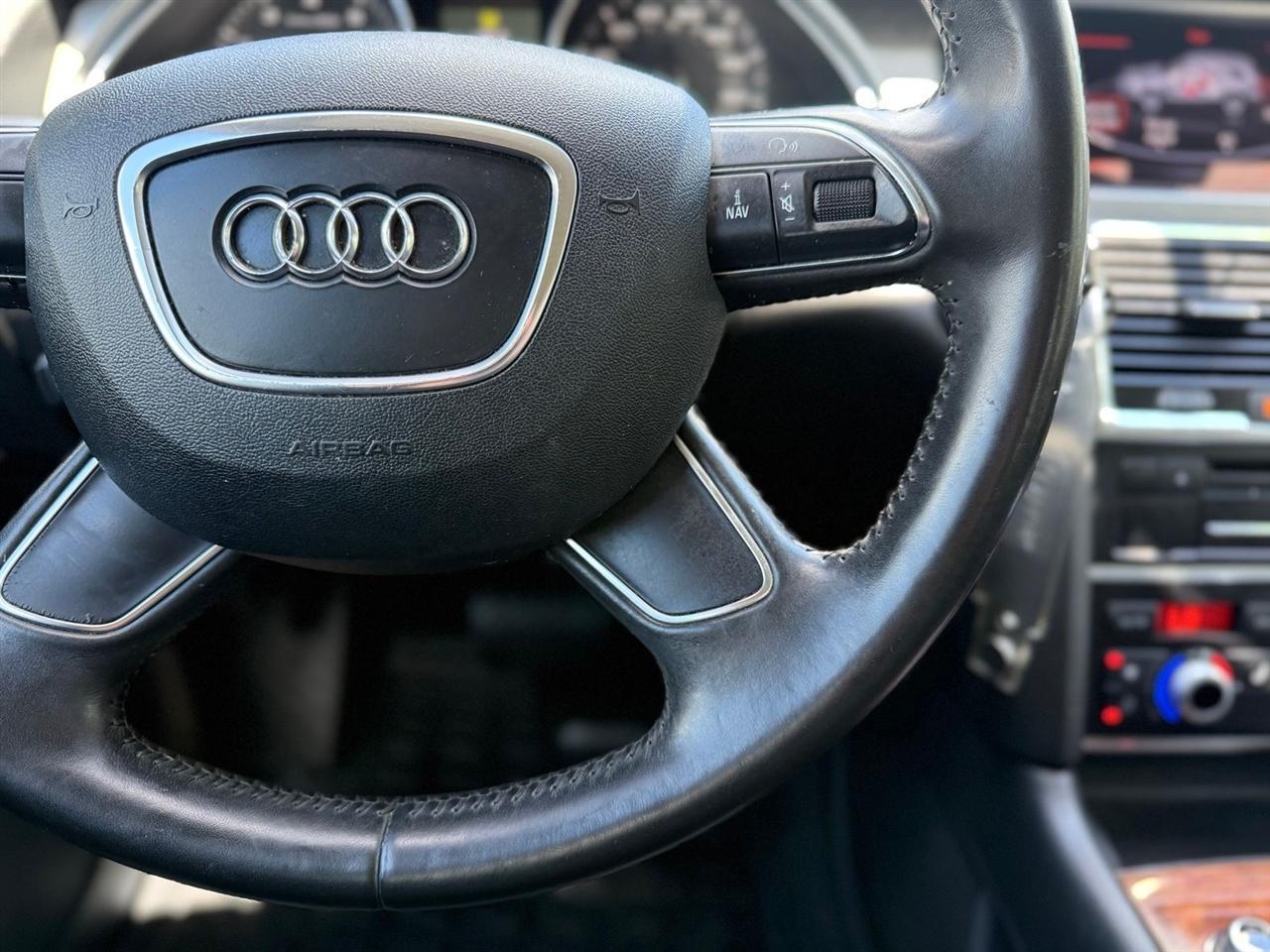 Audi Q7  2013