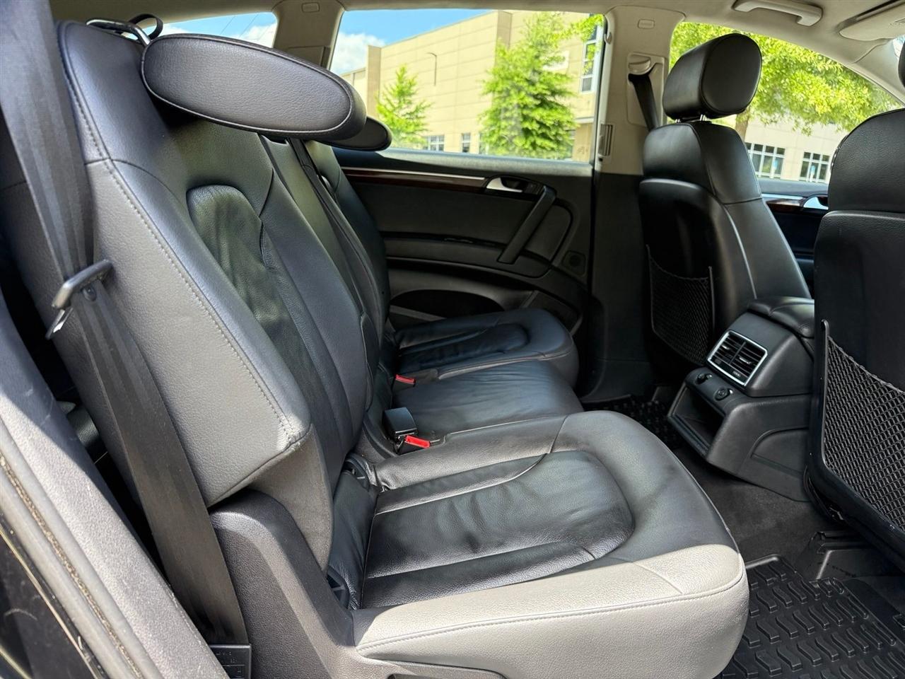 Audi Q7  2013