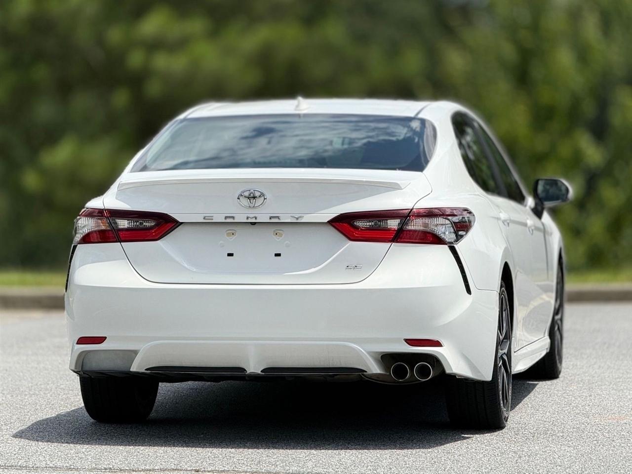Toyota Camry  2023