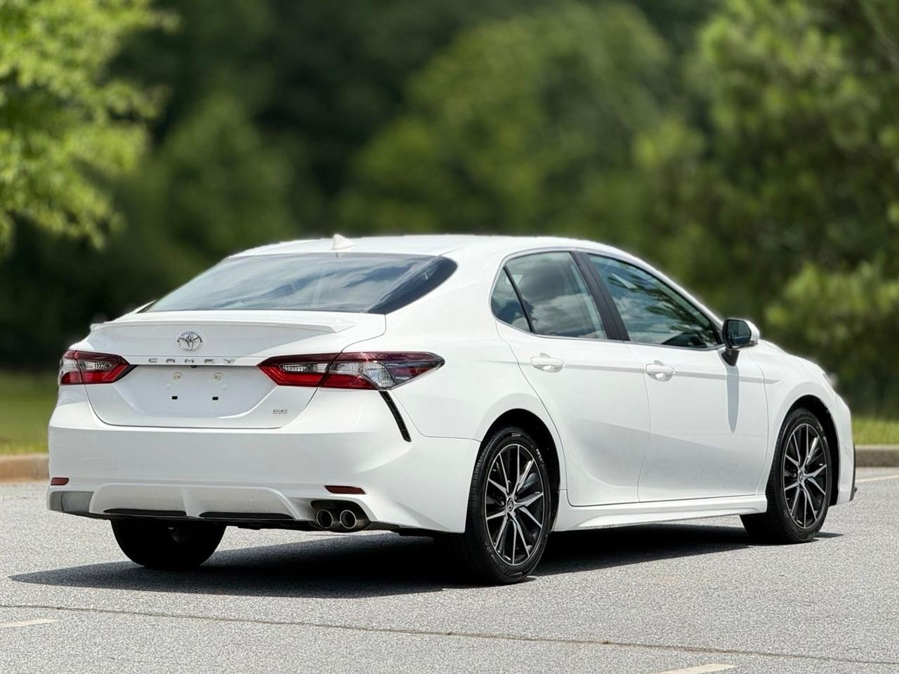 Toyota Camry  2023