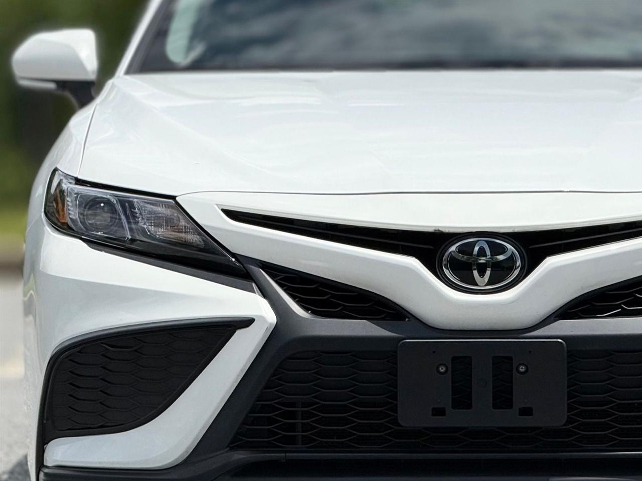 Toyota Camry  2023