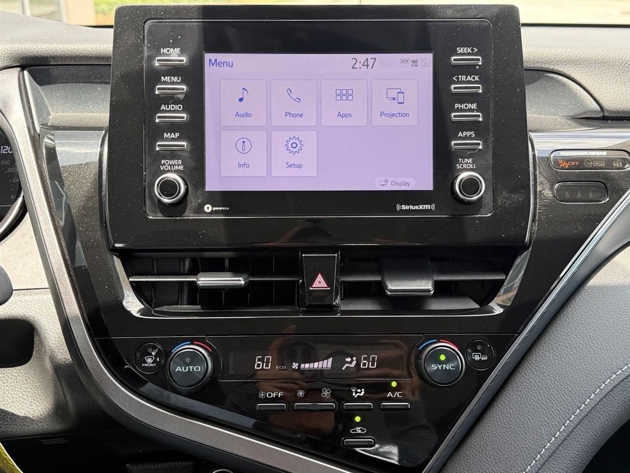 Toyota Camry  2023