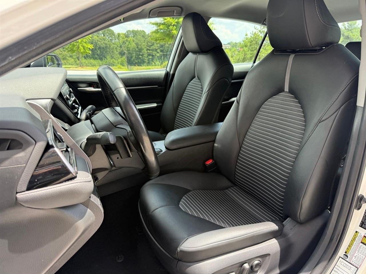 Toyota Camry  2023