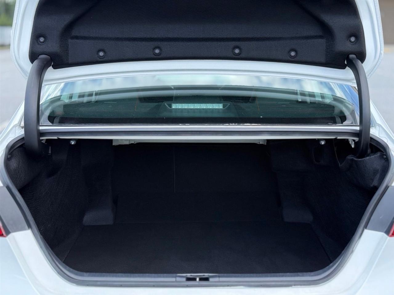 Toyota Camry  2023