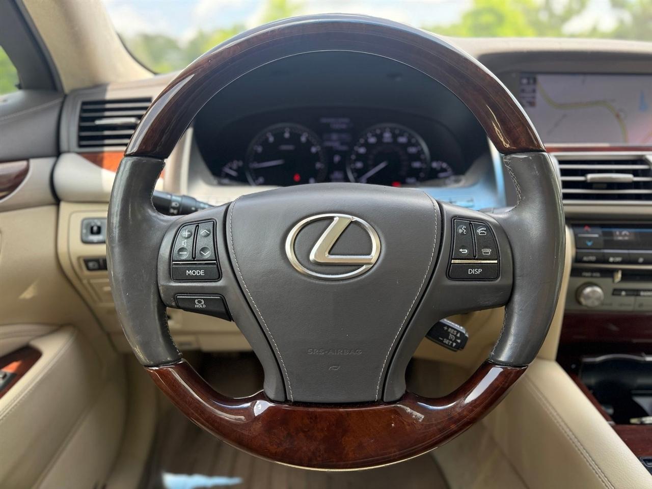 Lexus LS  2017