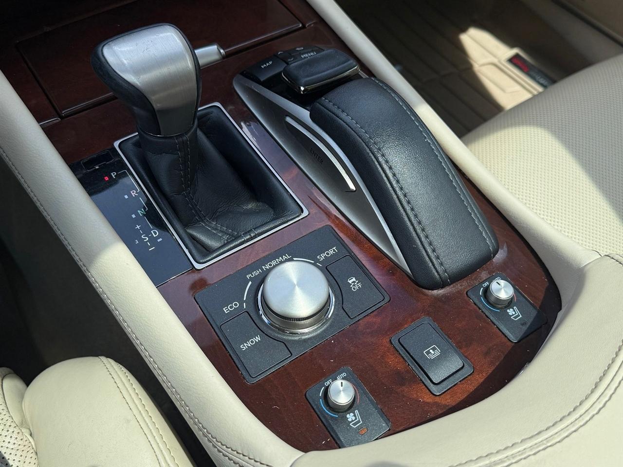 Lexus LS  2017