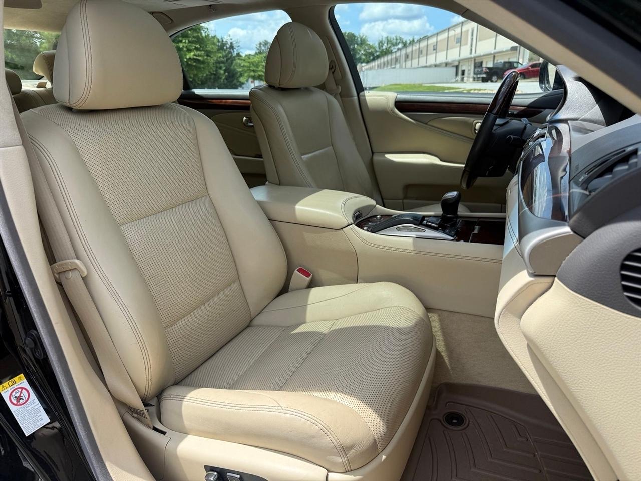 Lexus LS  2017