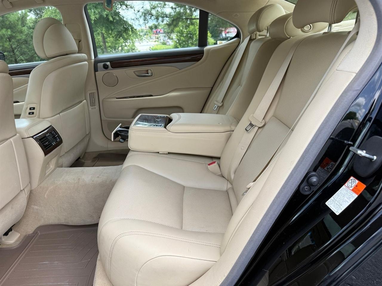 Lexus LS  2017