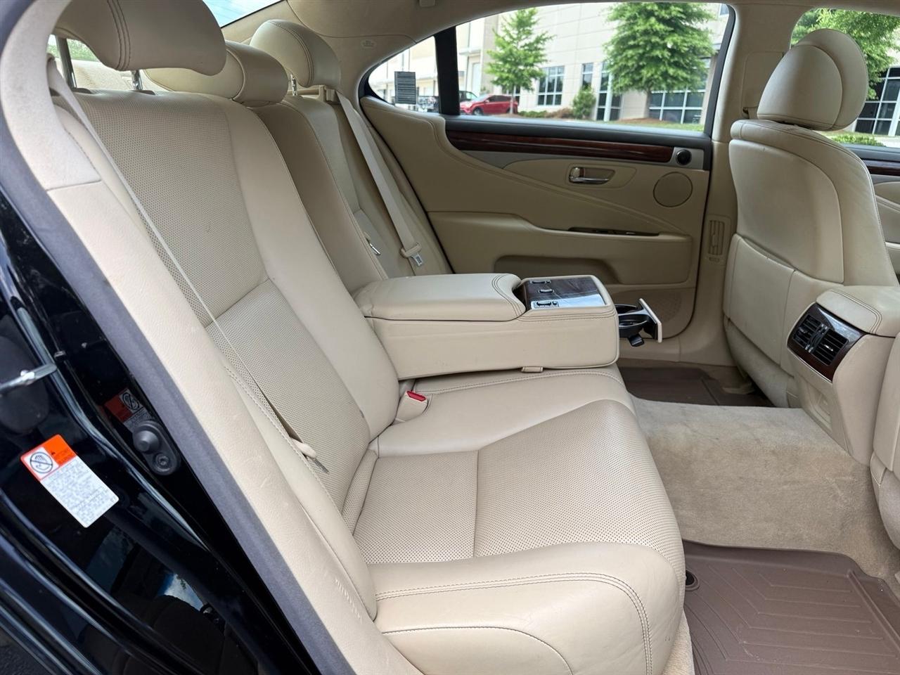 Lexus LS  2017
