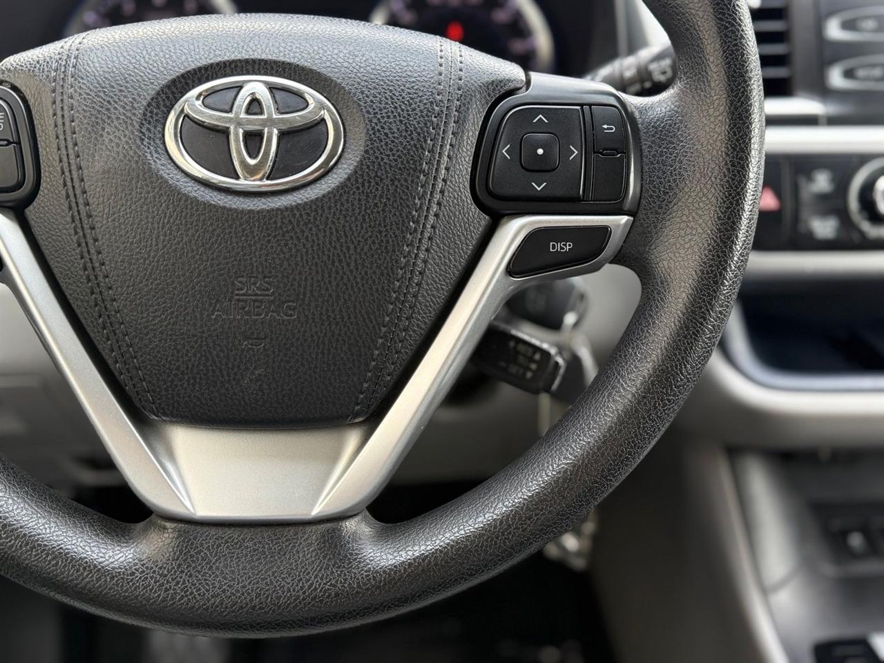 Toyota Highlander  2016