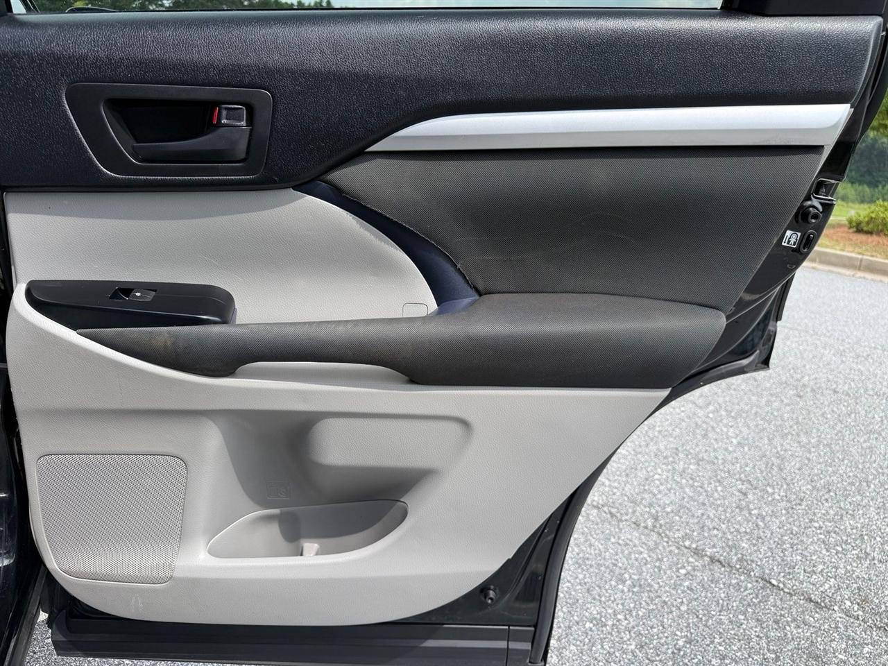Toyota Highlander  2016