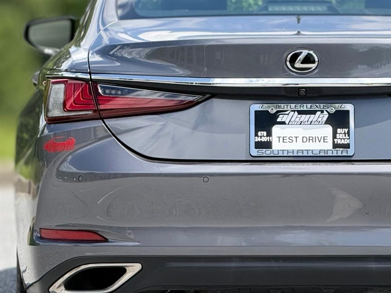 Lexus ES  2019