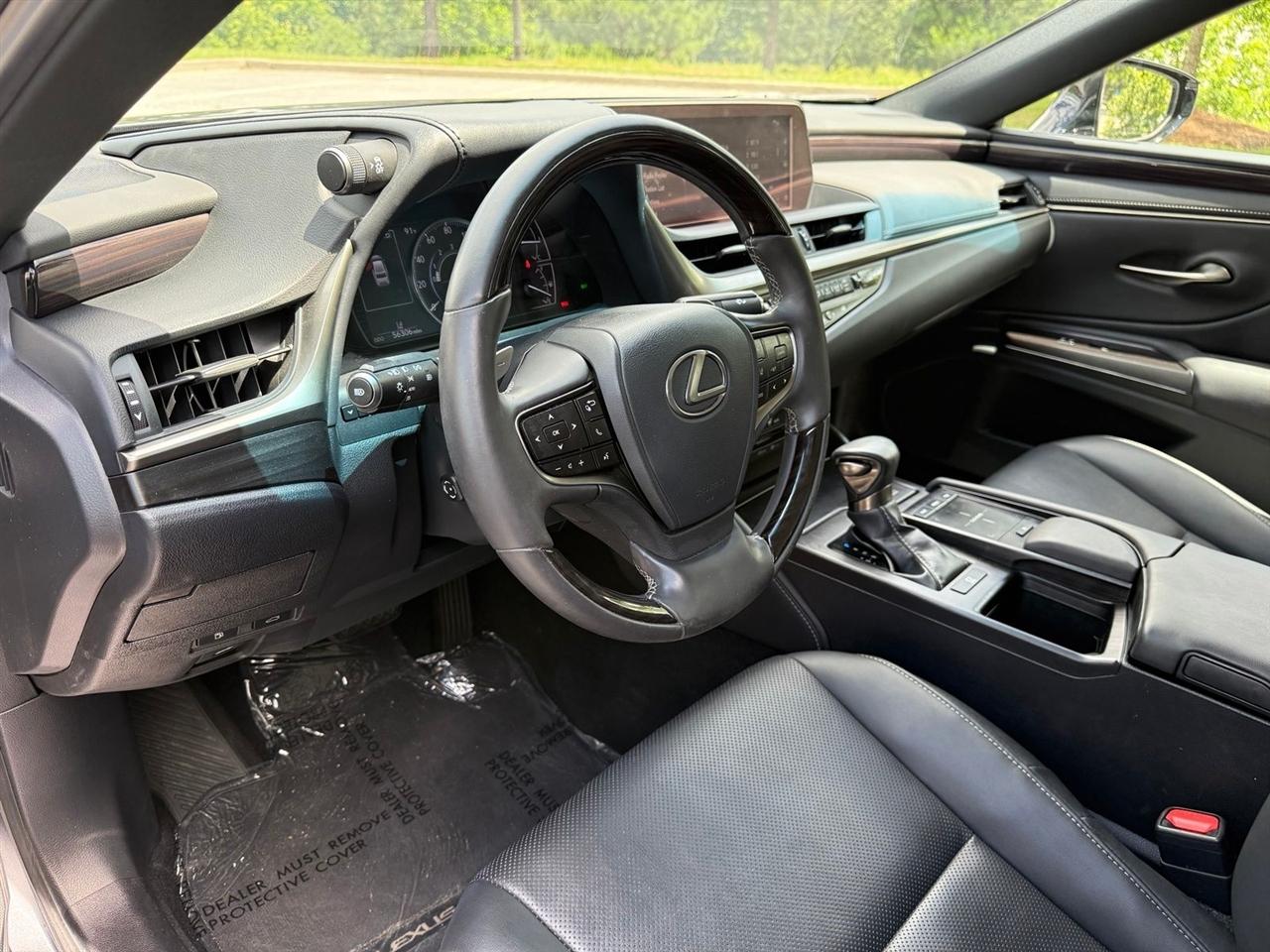 Lexus ES  2019