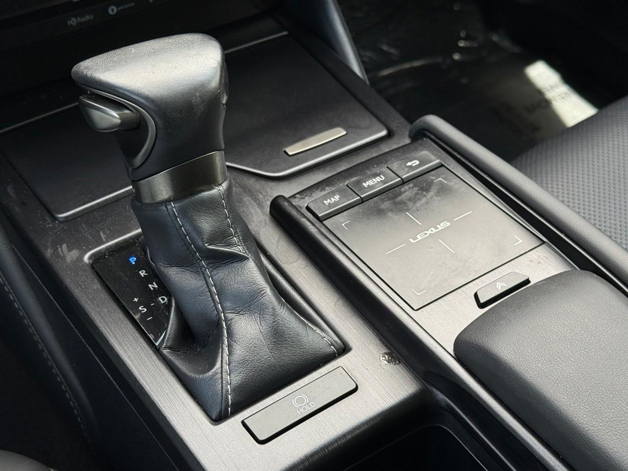 Lexus ES  2019