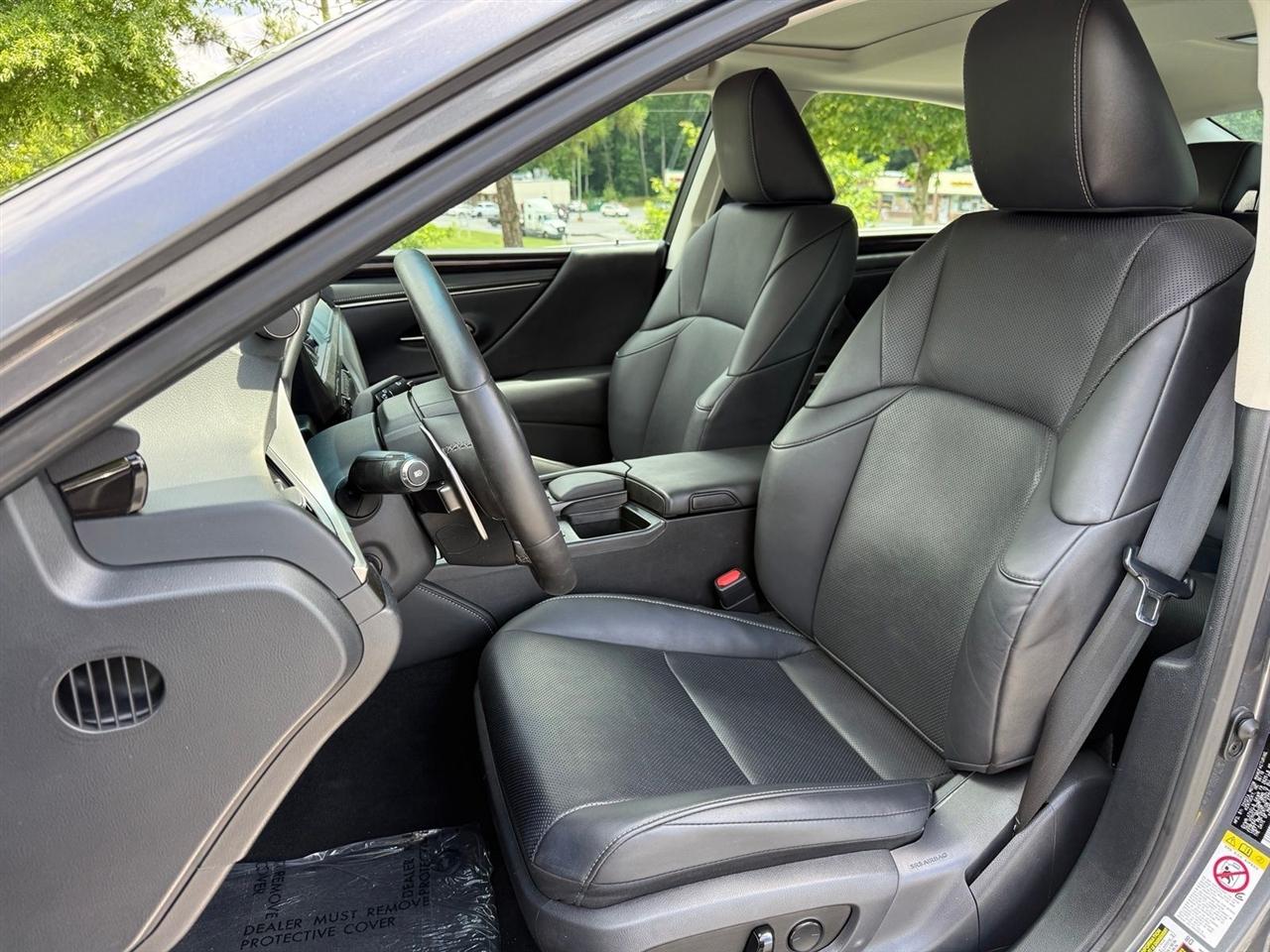 Lexus ES  2019