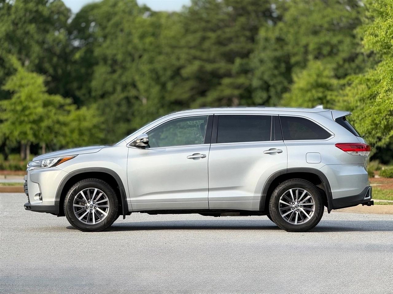 Toyota Highlander  2018