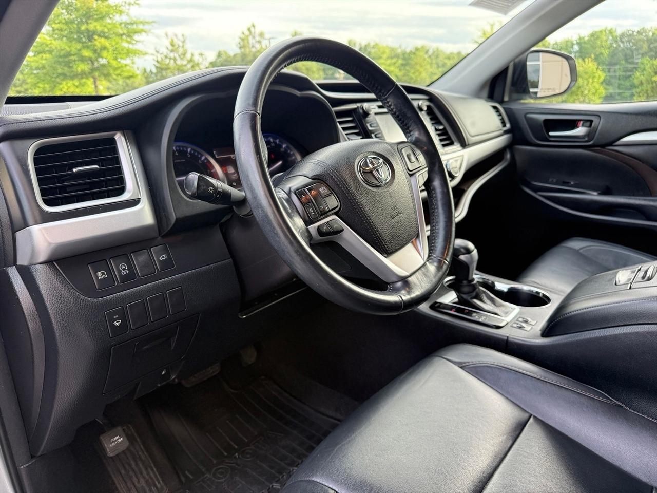 Toyota Highlander  2018