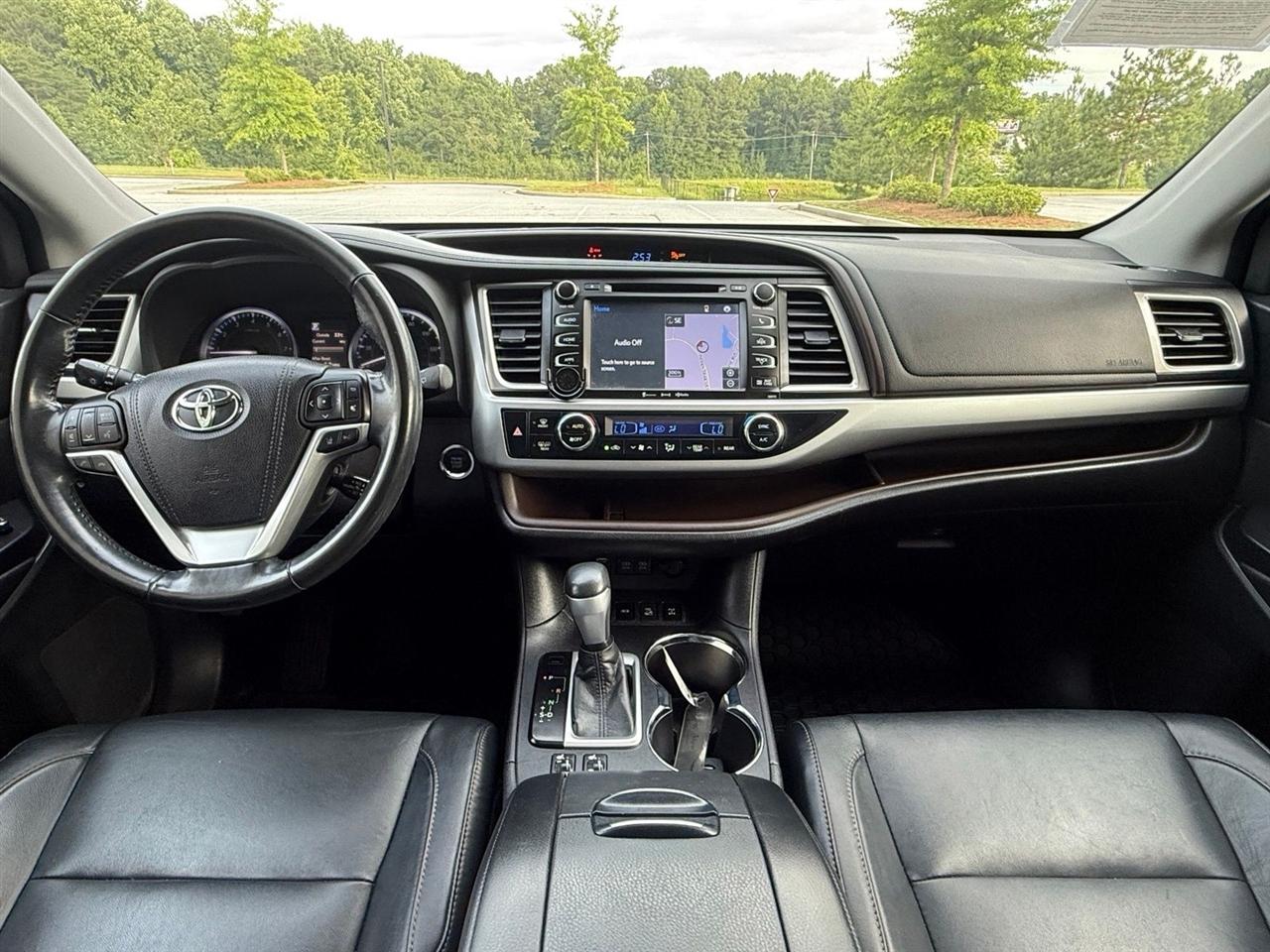 Toyota Highlander  2018
