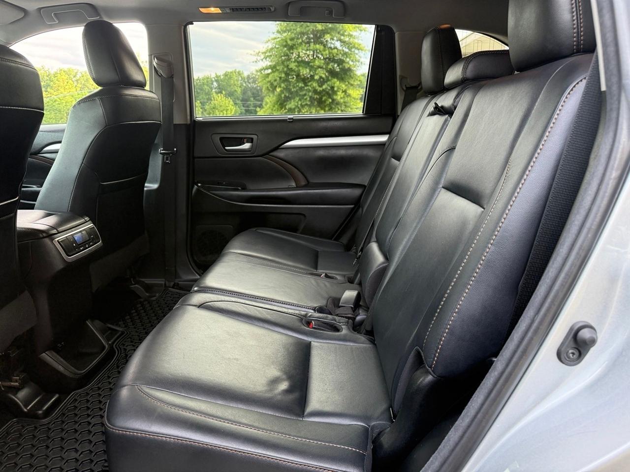 Toyota Highlander  2018