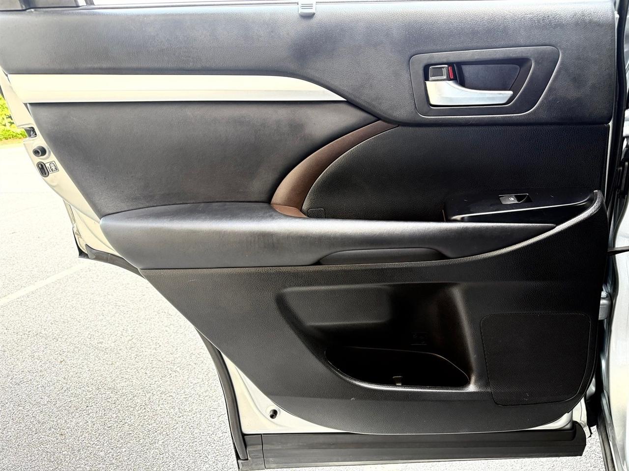 Toyota Highlander  2018