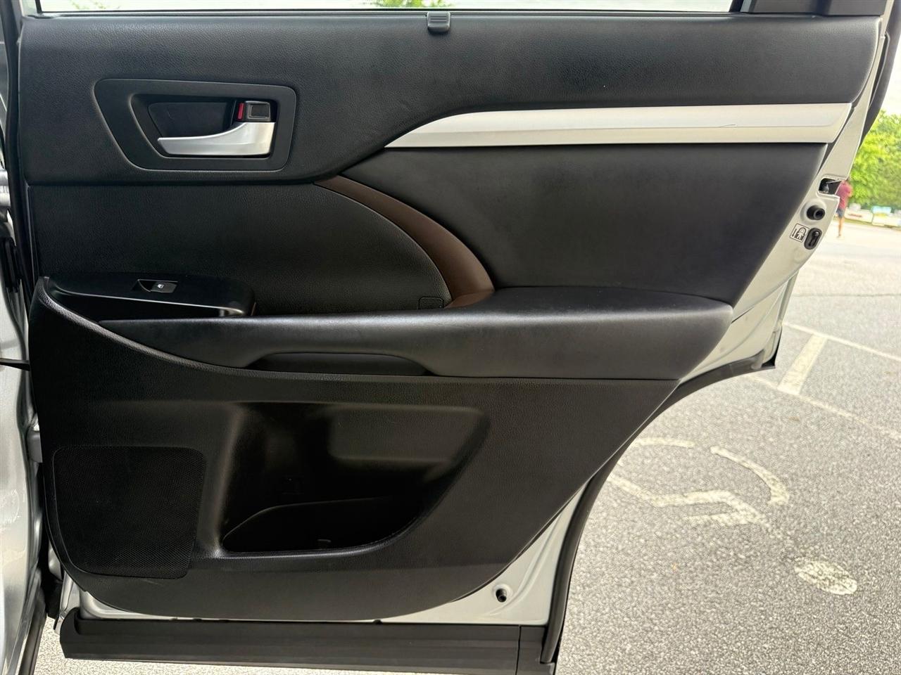Toyota Highlander  2018