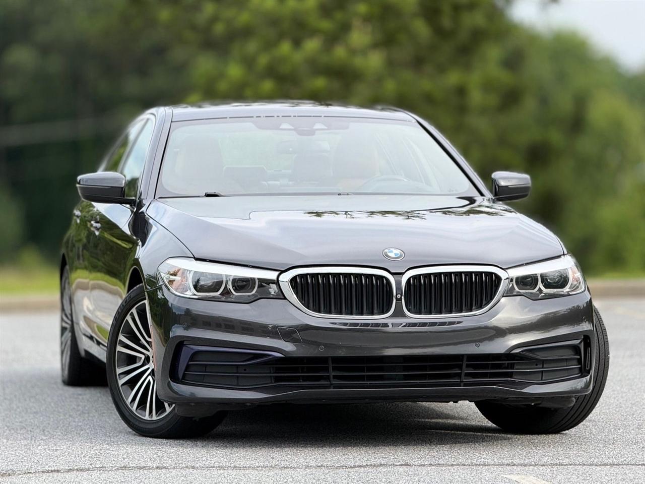 BMW 5 Series  2019