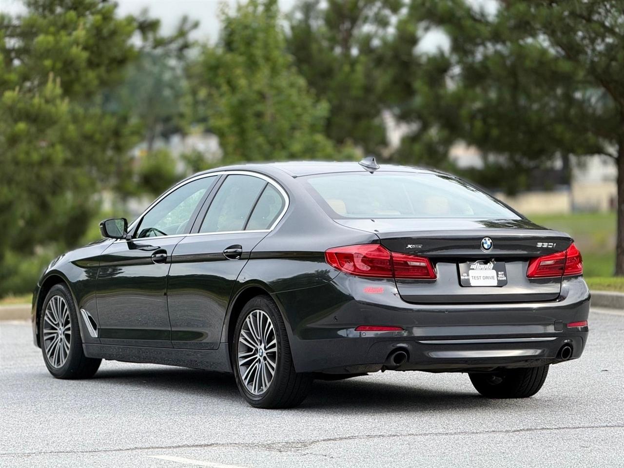 BMW 5 Series  2019