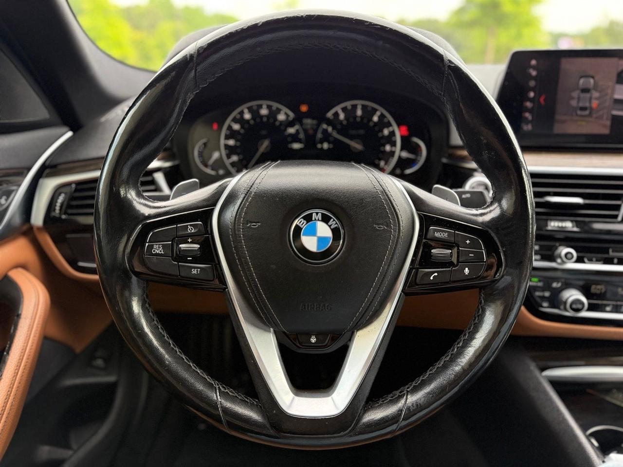 BMW 5 Series  2019