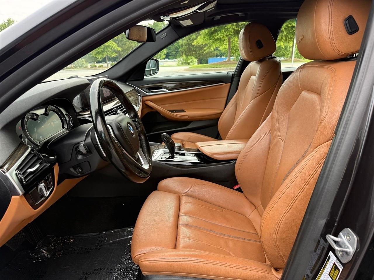 BMW 5 Series  2019