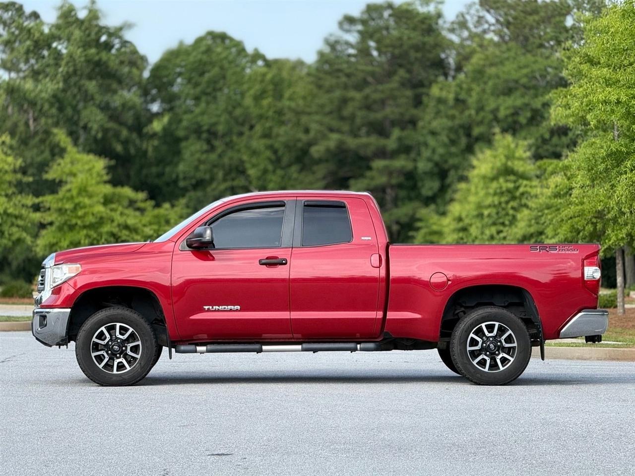 Toyota Tundra 4WD  2017