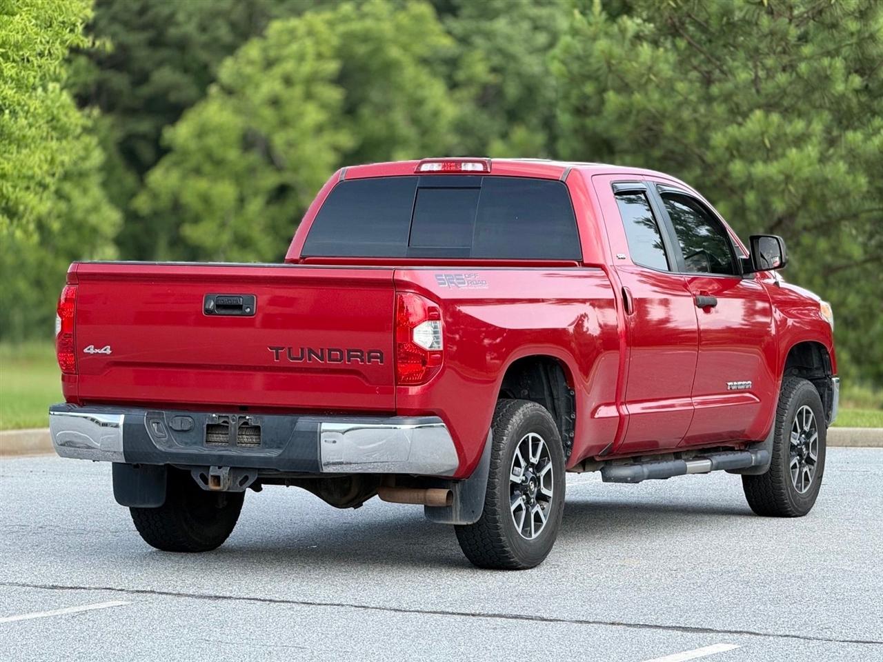 Toyota Tundra 4WD  2017