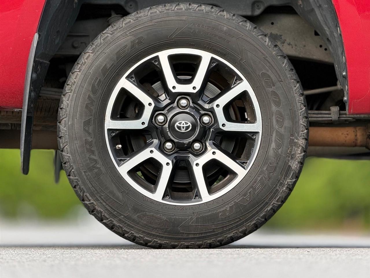 Toyota Tundra 4WD  2017