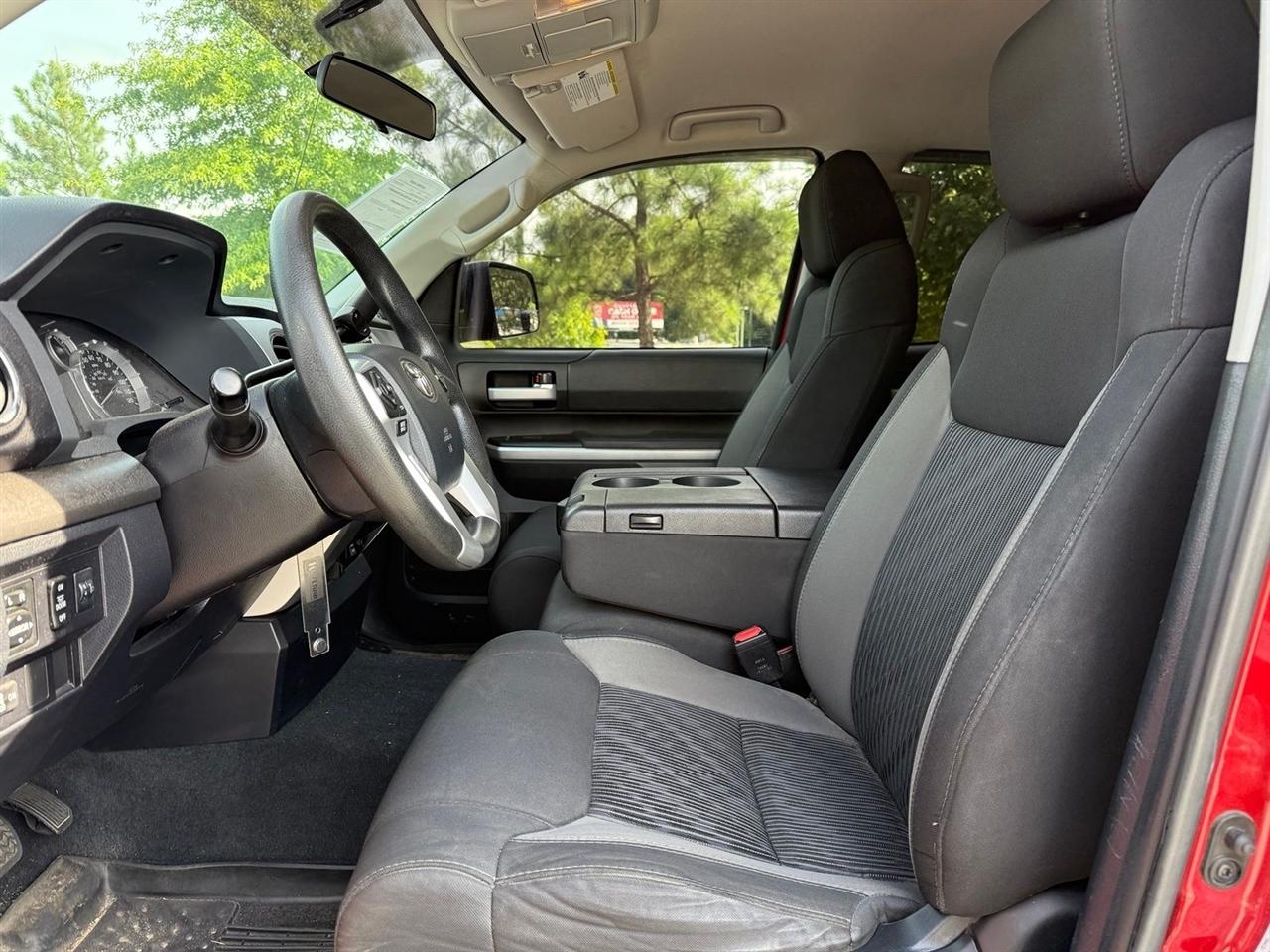 Toyota Tundra 4WD  2017