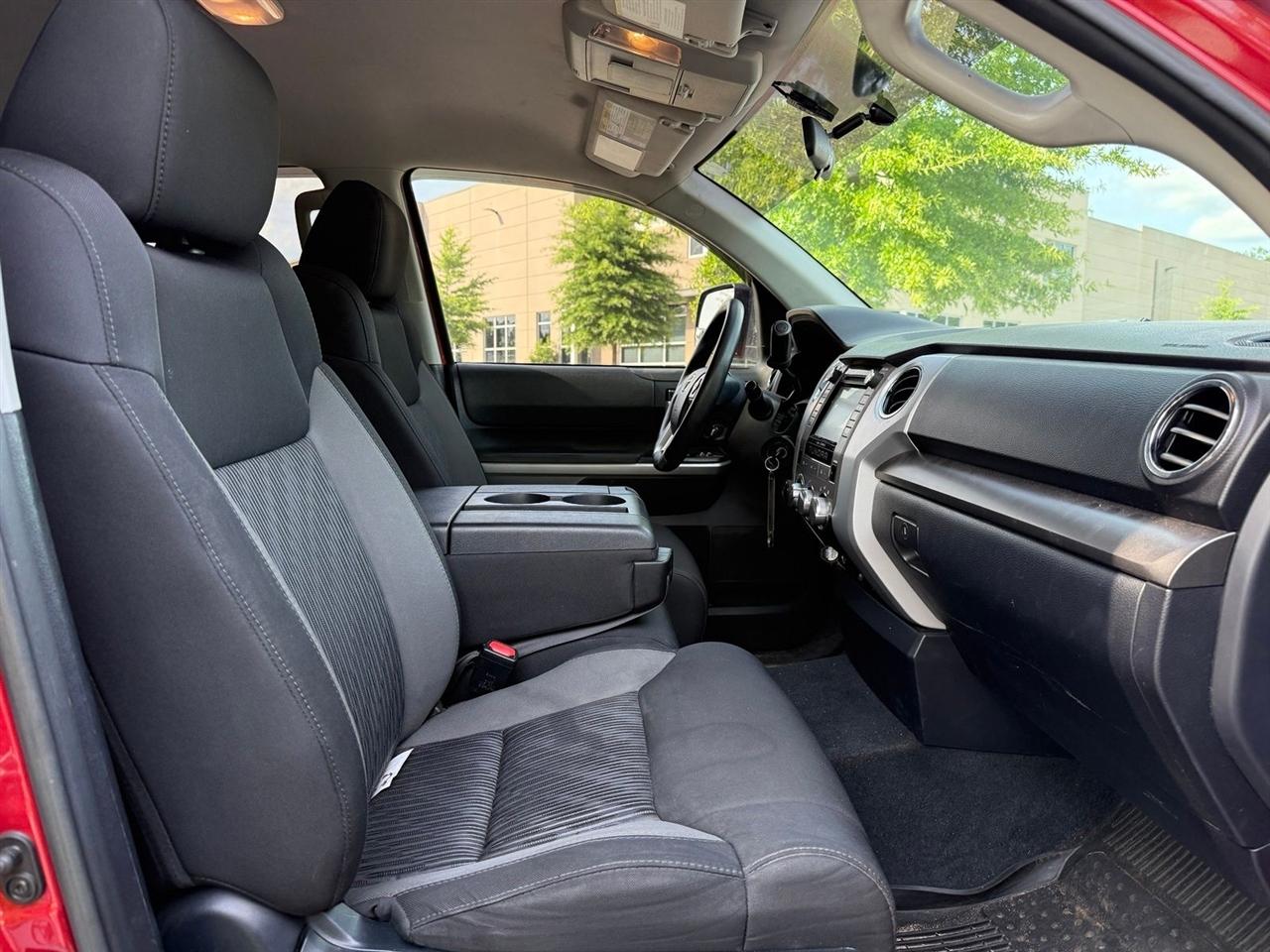 Toyota Tundra 4WD  2017