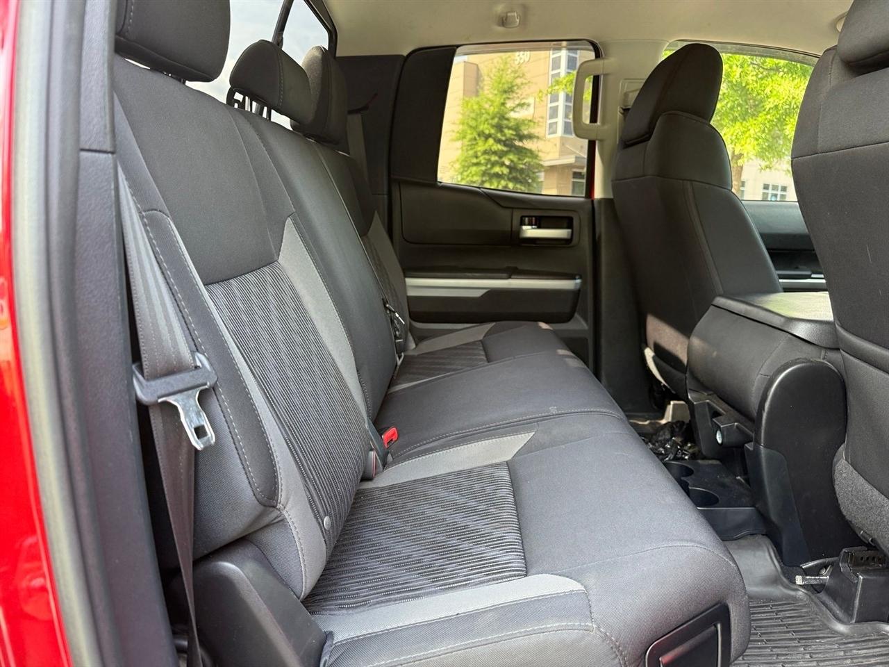 Toyota Tundra 4WD  2017