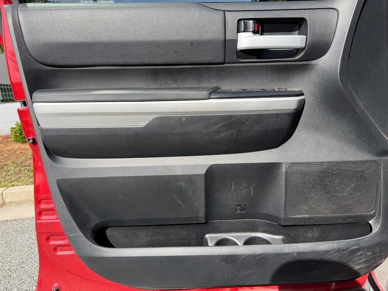 Toyota Tundra 4WD  2017