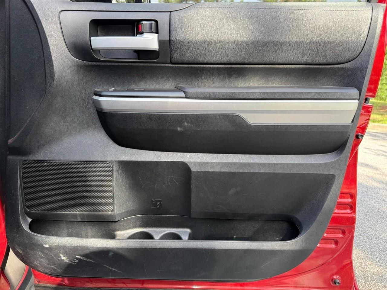 Toyota Tundra 4WD  2017