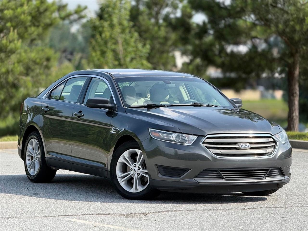 Ford Taurus  2016