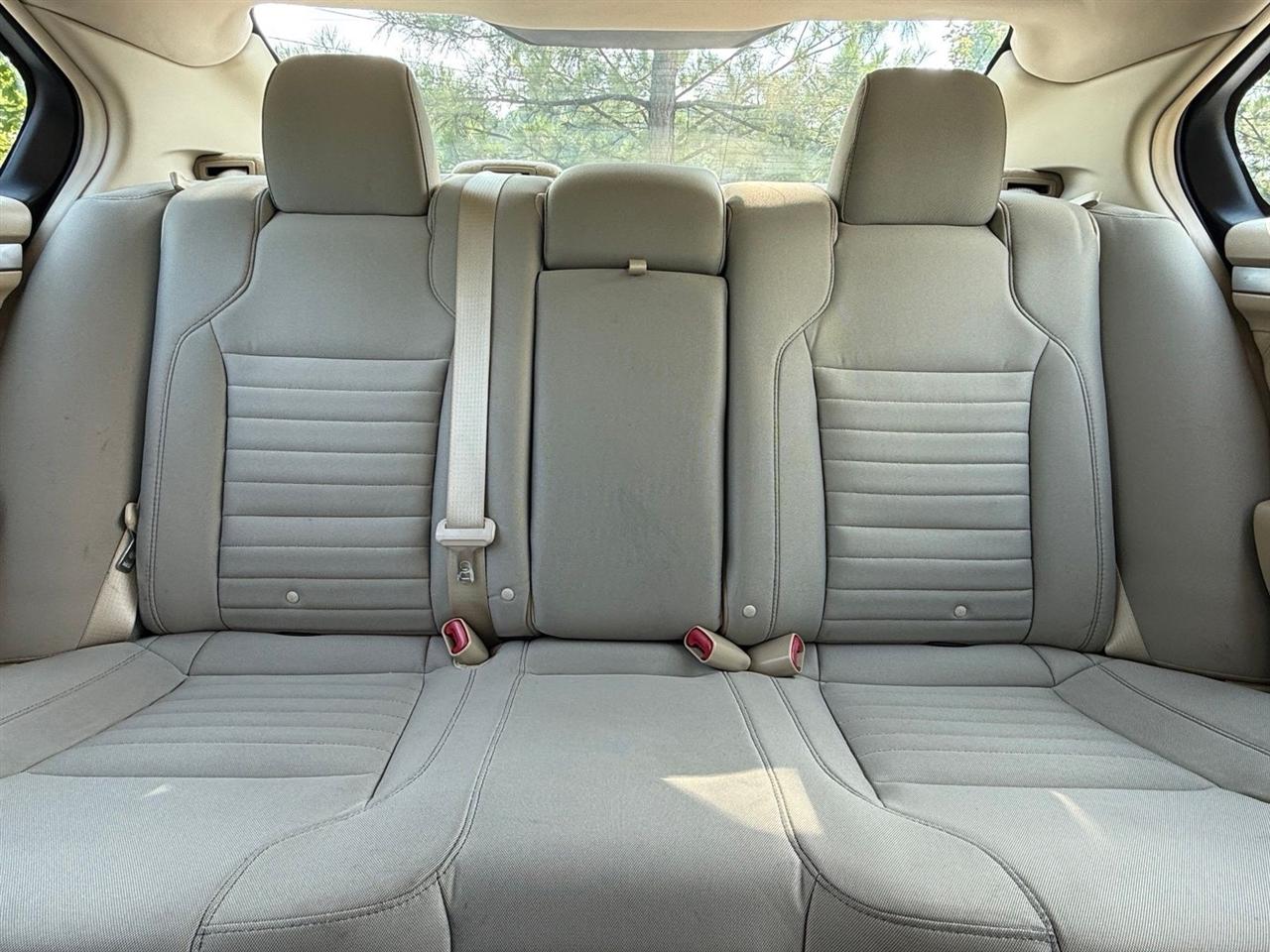 Ford Taurus  2016