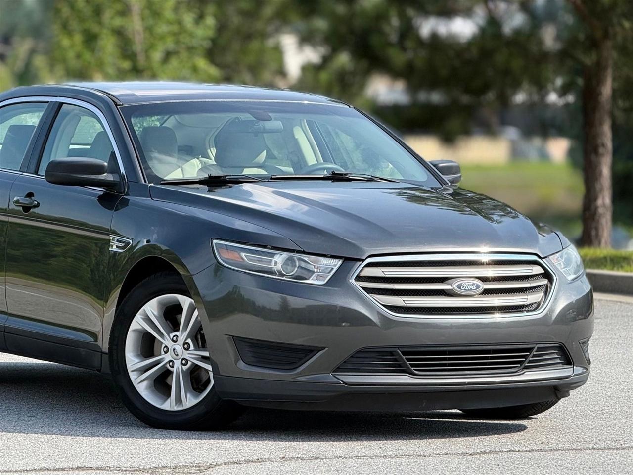 Ford Taurus  2016