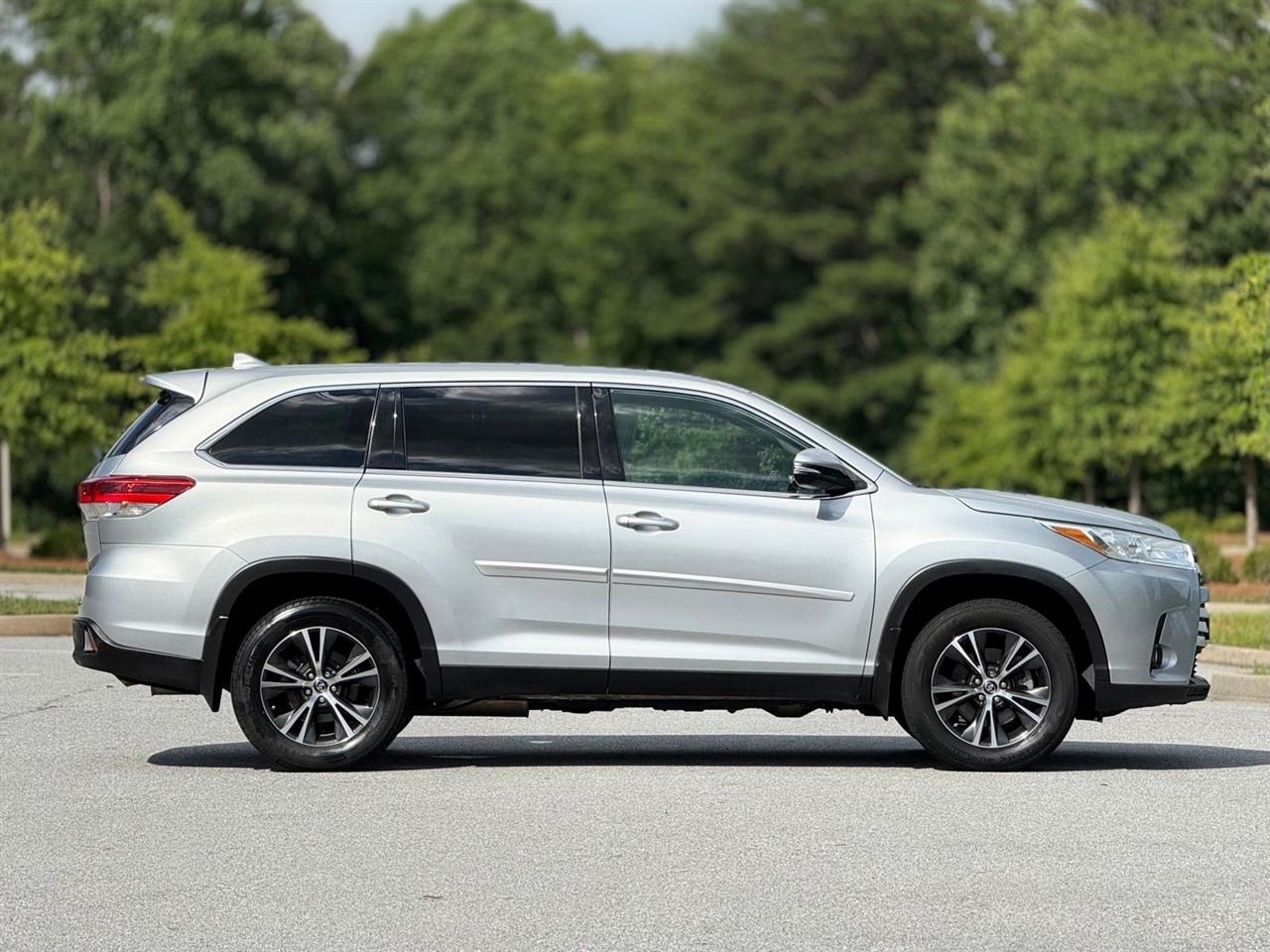 Toyota Highlander  2019