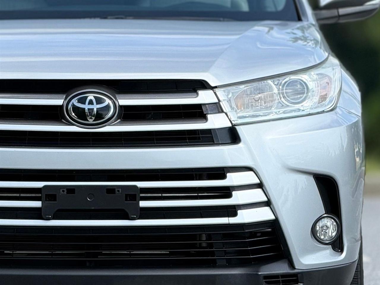 Toyota Highlander  2019