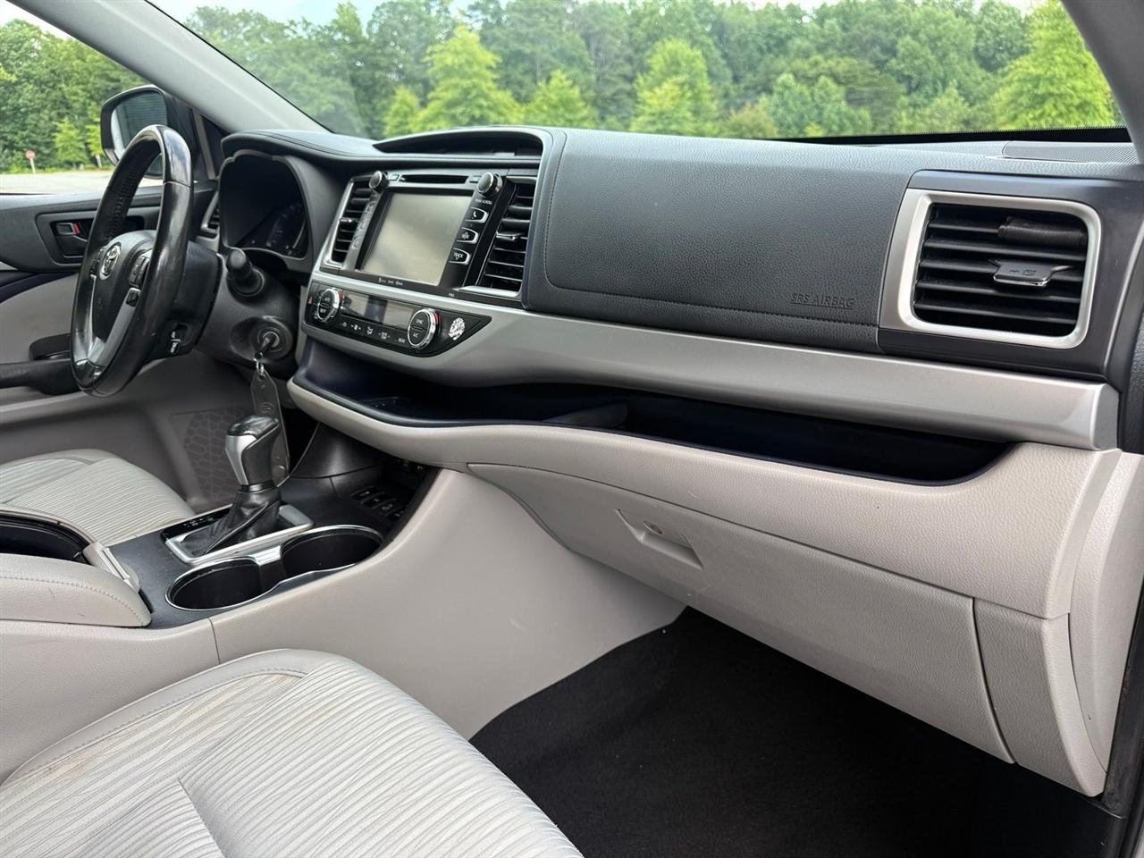 Toyota Highlander  2019