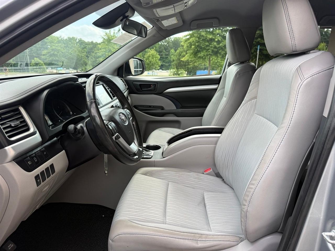 Toyota Highlander  2019