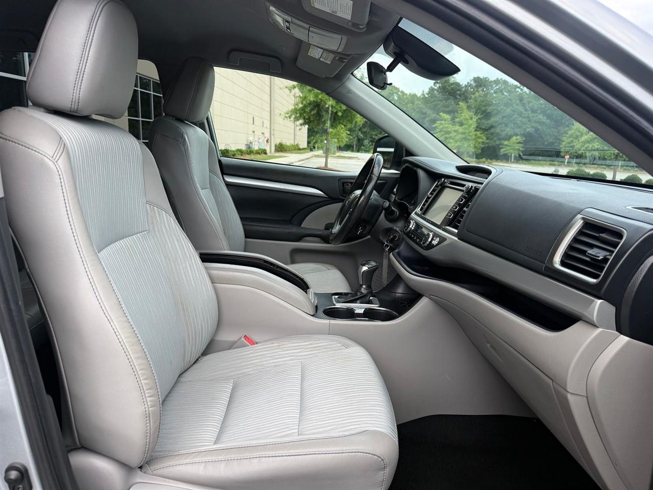 Toyota Highlander  2019