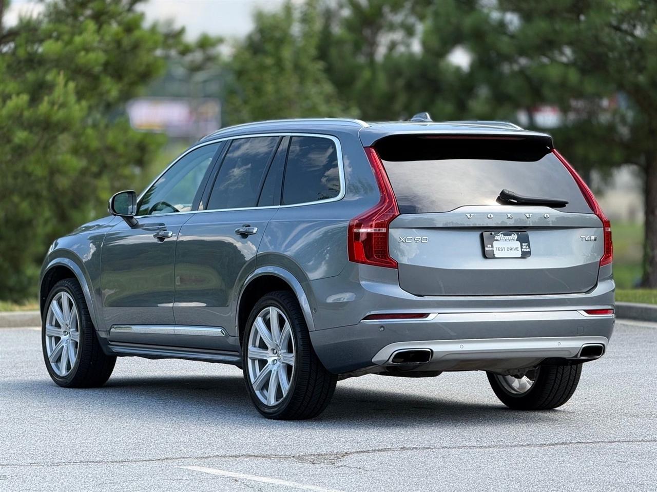 Volvo XC90  2019