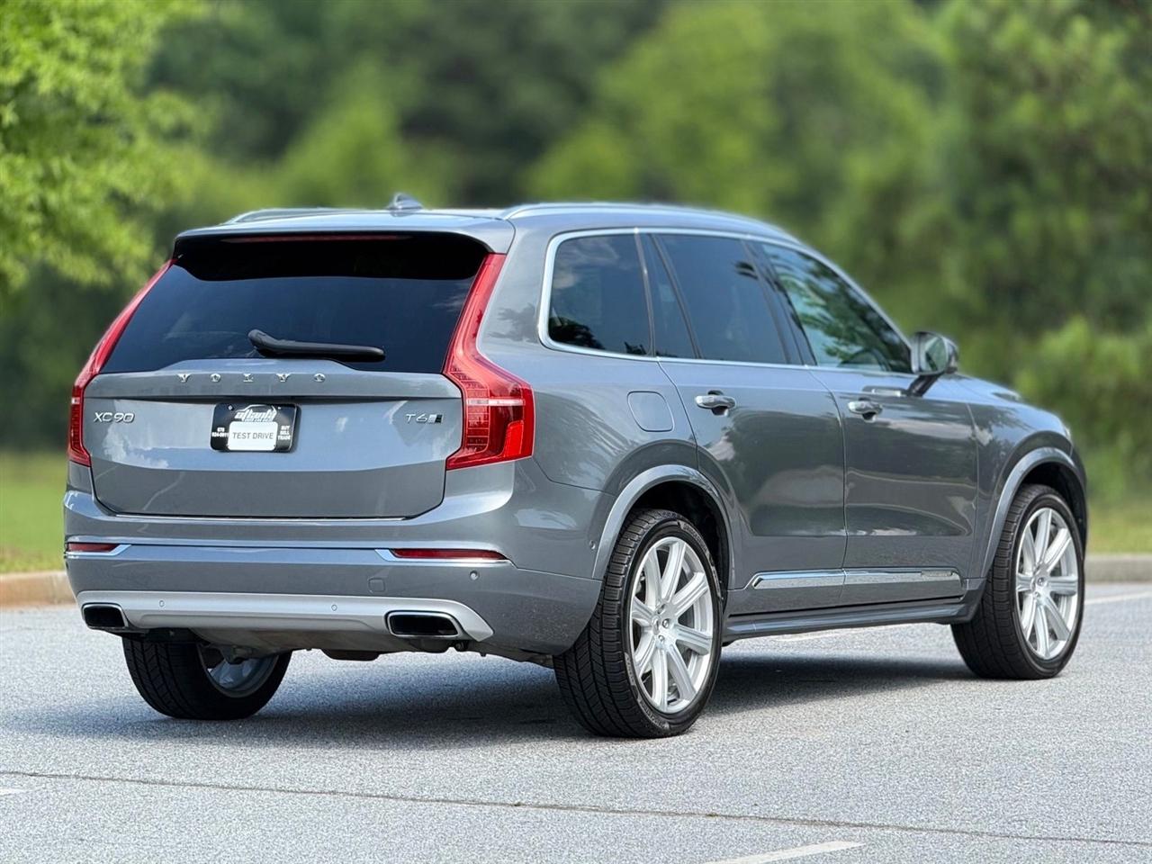 Volvo XC90  2019