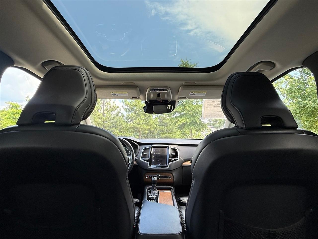 Volvo XC90  2019