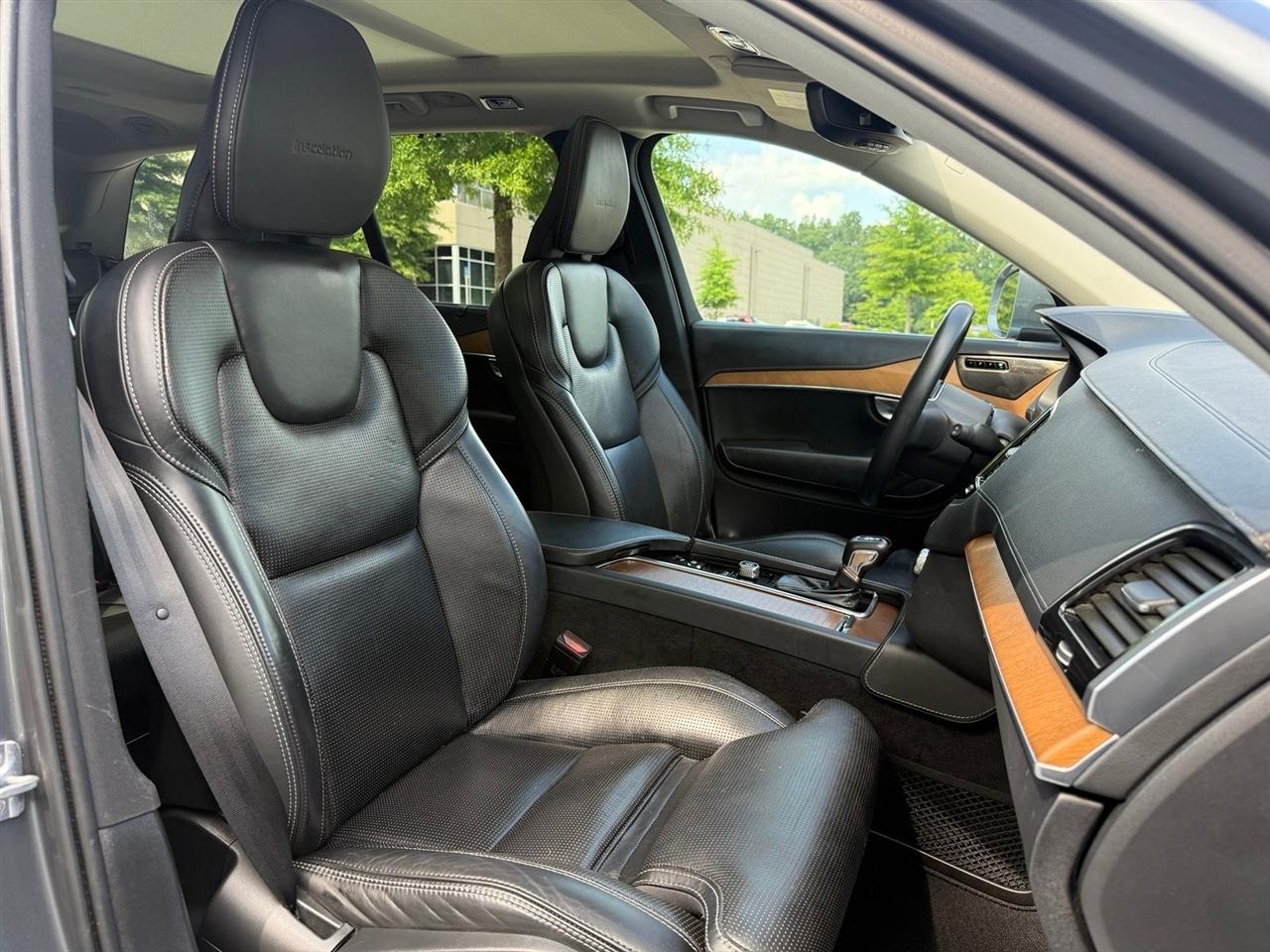 Volvo XC90  2019